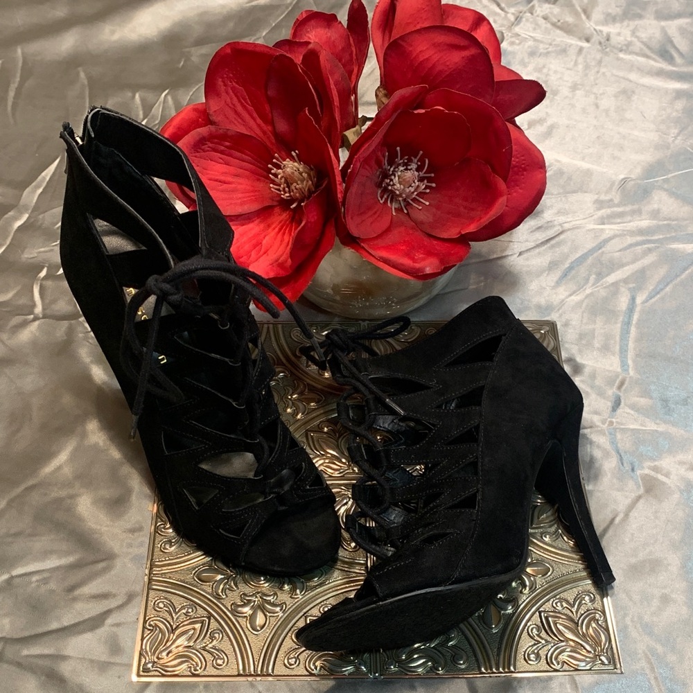 🌹VINTAGE CHINESE LAUNDRY “Z-LADY DAY” Black Lace-Up STRAPPY HEELS